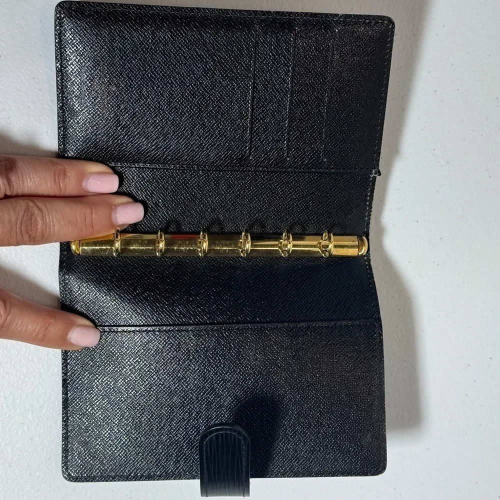 AUTHENTIC Louis Vuitton Black Epi  Leather Organizer